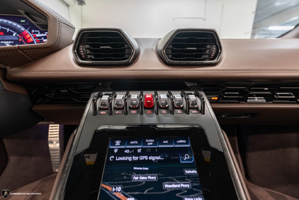 Used 2020 Lamborghini Huracan EVO AWD/4WD image 43