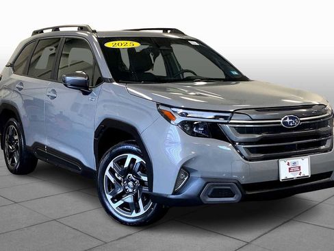 Certified 2025 Subaru Forester Limited image 2