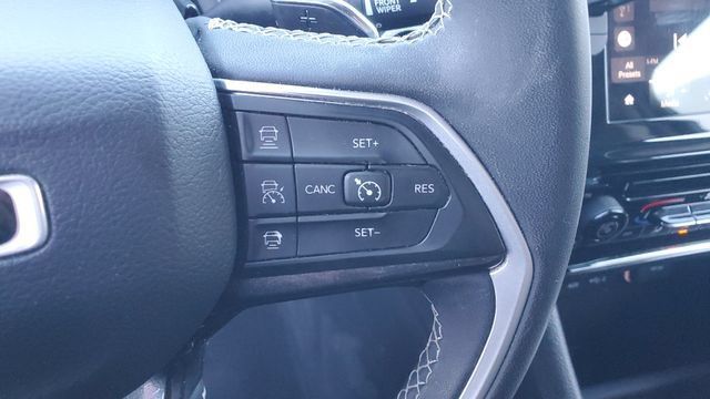 Used 2022 Jeep Grand Cherokee L Laredo w/ Luxury Tech Group I AWD/4WD image 10