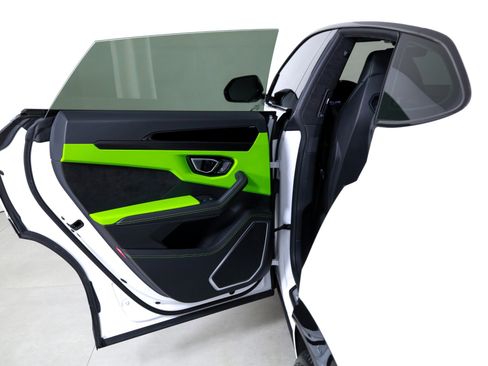 Used 2022 Lamborghini Urus image 17