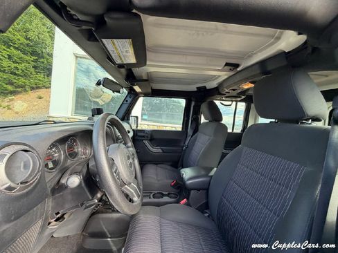 Used 2011 Jeep Wrangler Unlimited Sport AWD/4WD image 8