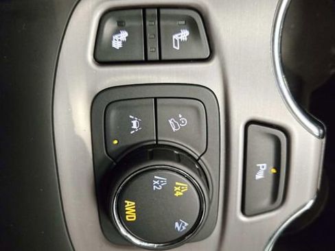 Certified 2024 GMC Terrain AT4 w/ Tech Package image 30