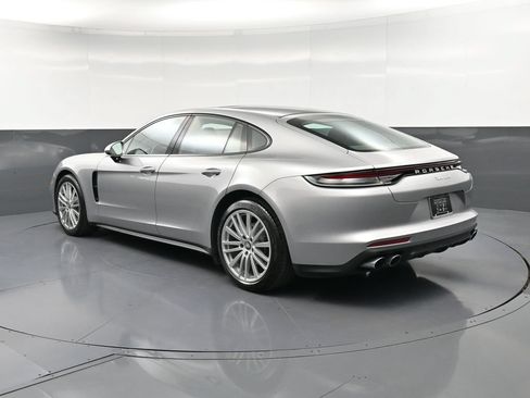 Certified 2022 Porsche Panamera 4 AWD/4WD image 3