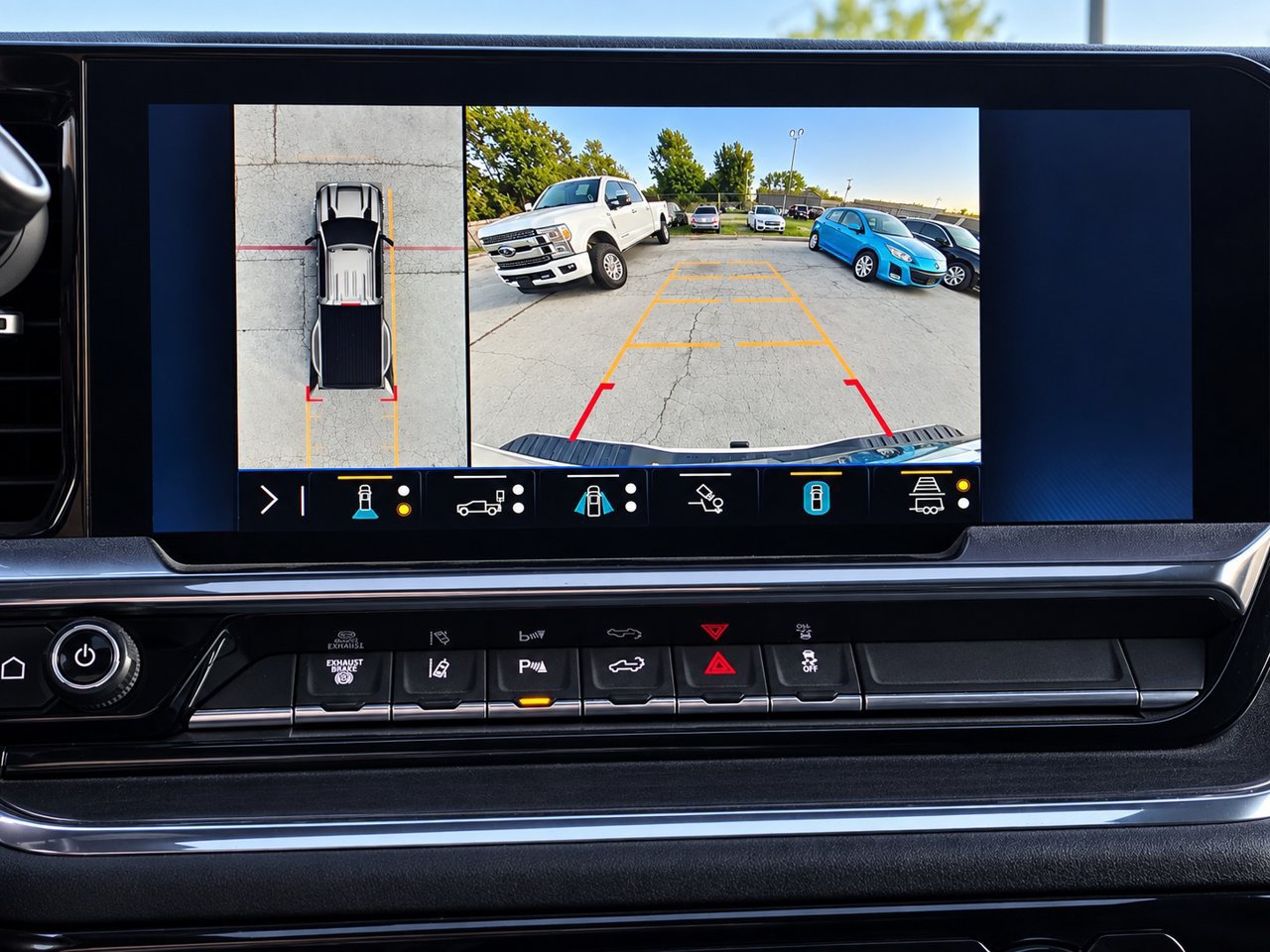 Used 2024 Chevrolet Silverado 3500 High Country w/ High Country Premium Package AWD/4WD image 22