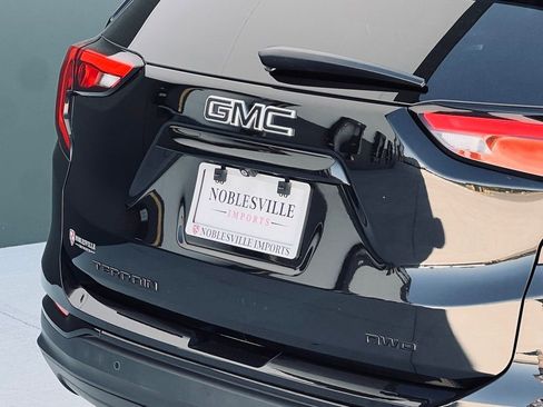 Used 2021 GMC Terrain SLT w/ Infotainment Package II image 10