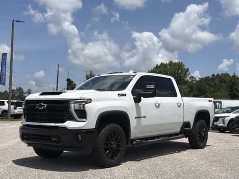 Used 2025 Chevrolet Silverado 3500 LTZ w/ Trail Boss Package AWD/4WD image 14