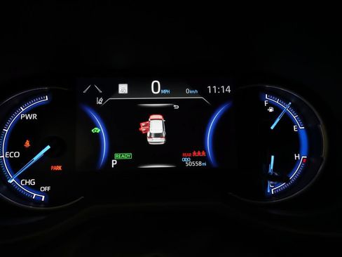 Used 2024 Toyota RAV4 XLE AWD/4WD image 2