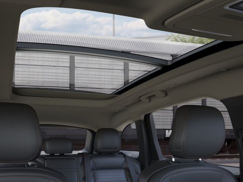 New 2026 Lincoln Nautilus Reserve AWD/4WD image 46