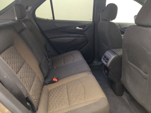 Used 2018 Chevrolet Equinox LT FWD image 19