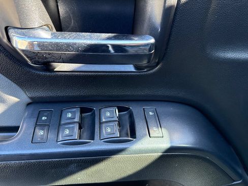 Used 2018 Chevrolet Silverado 3500 W/T RWD image 11