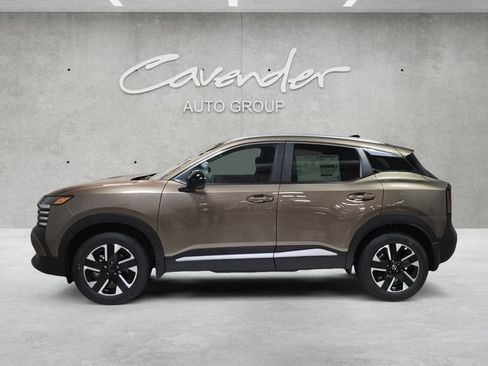 New 2026 Nissan Kicks SV AWD/4WD image 13