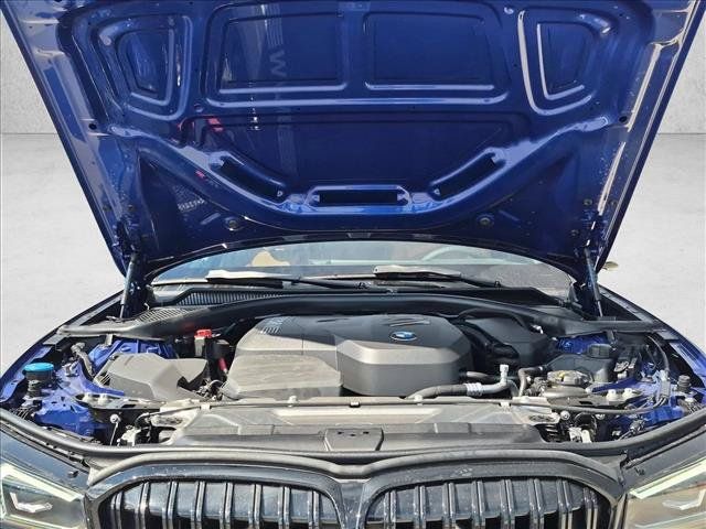 Used 2026 BMW 330i xDrive Sedan w/ M Sport Package AWD/4WD image 17