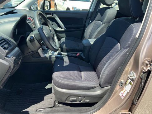 Used 2014 Subaru Forester 2.5i Premium w/ Popular Package #2 AWD/4WD image 12