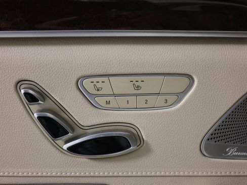 Used 2020 Mercedes-Benz S 560 4MATIC Sedan image 32