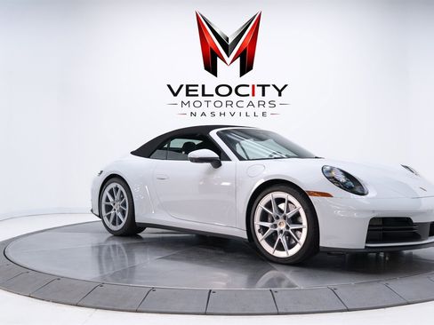 Used 2025 Porsche 911 Carrera w/ Premium Package image 4