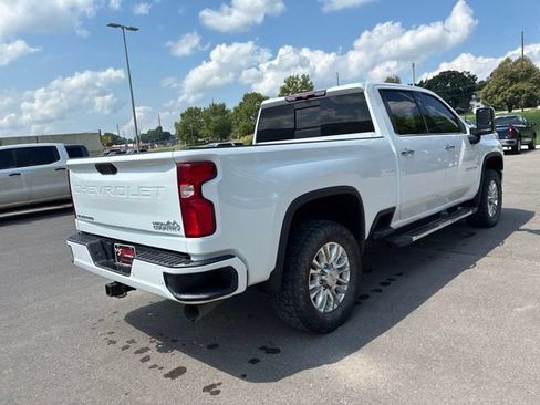 Used 2022 Chevrolet Silverado 2500 High Country AWD/4WD image 9