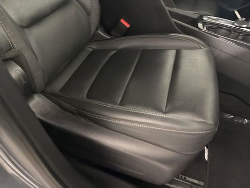 Used 2021 Chevrolet TrailBlazer ACTIV w/ Technology Package image 27