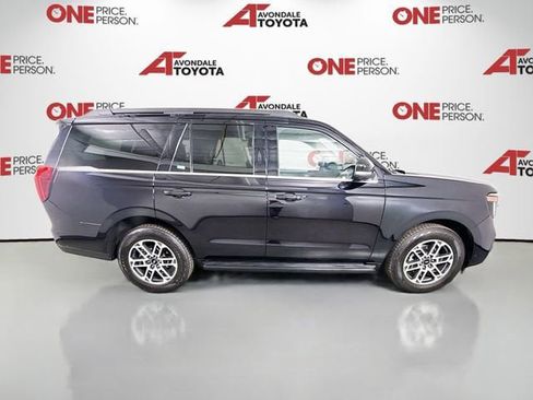 Used 2025 Ford Expedition Active image 8