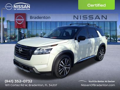 Used 2023 Nissan Pathfinder Platinum