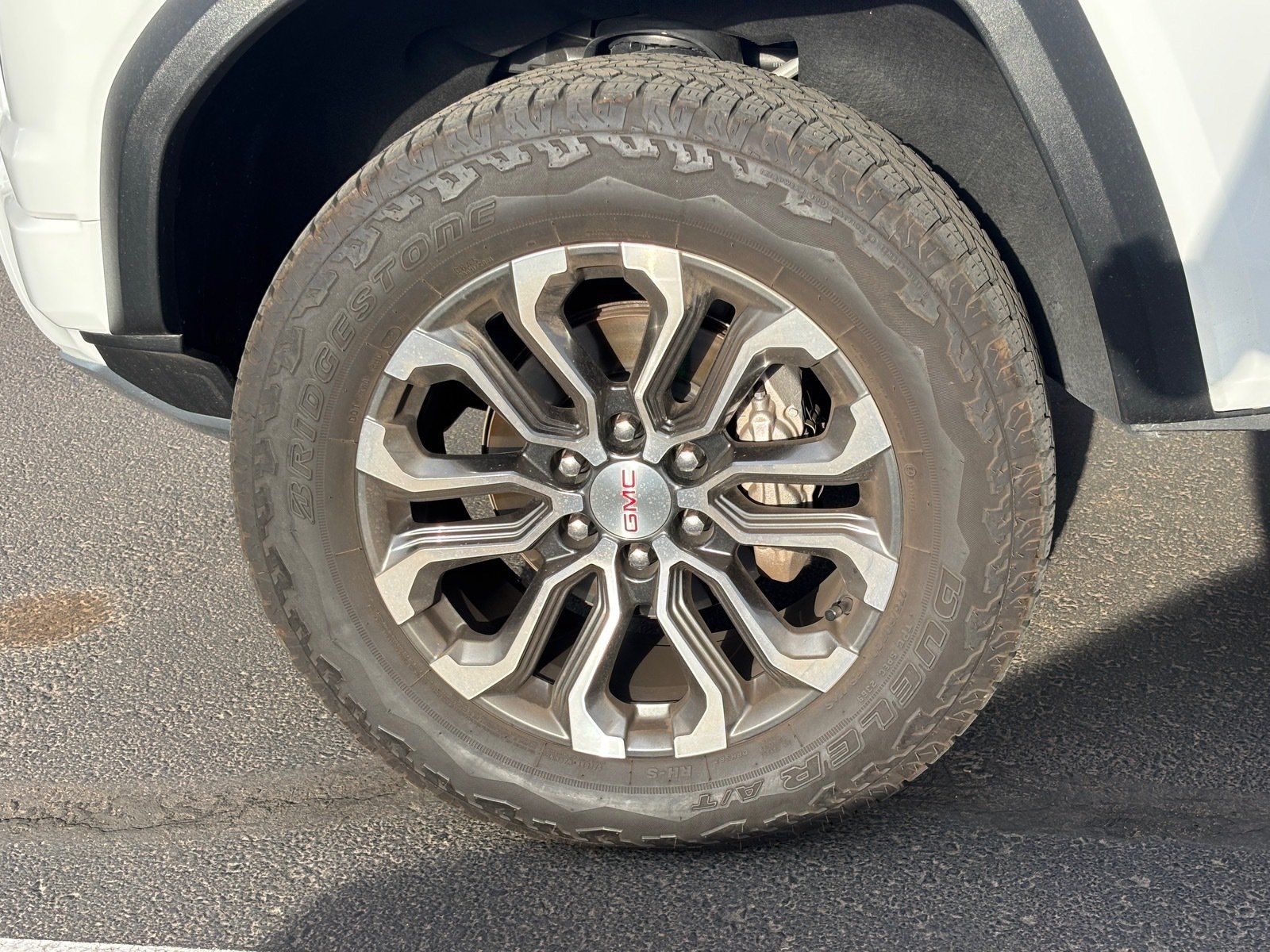 Used 2025 GMC Canyon Denali AWD/4WD image 6