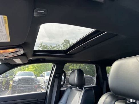 Used 2019 Jeep Grand Cherokee Altitude AWD/4WD image 6