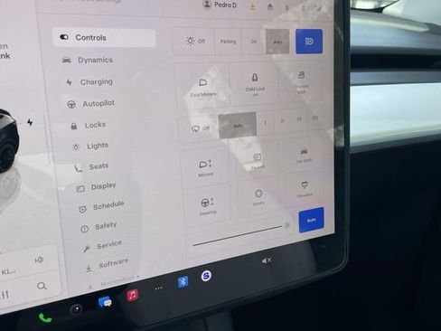 Used 2023 Tesla Model Y Performance image 7