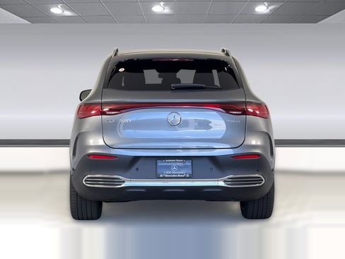 New 2026 Mercedes-Benz EQE 320 4MATIC SUV image 9