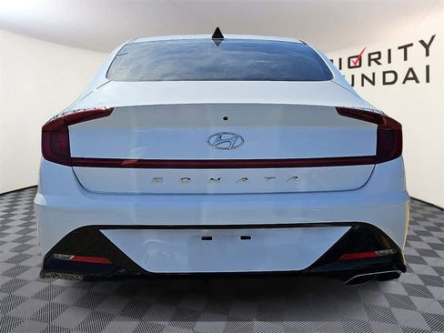 Used 2023 Hyundai Sonata SEL w/ Preferred Accessory Package image 5
