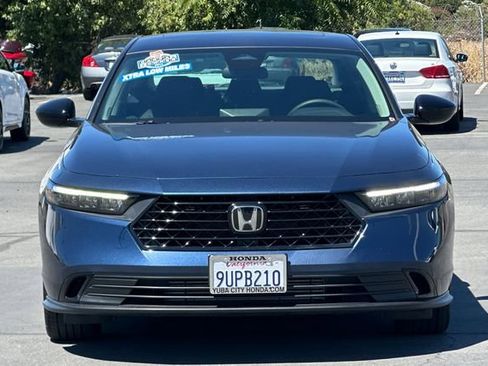 Used 2025 Honda Accord SE image 6