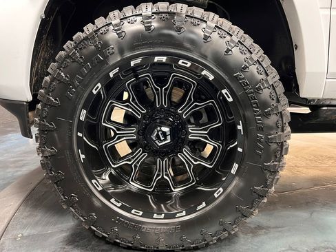 Used 2022 RAM 3500 Limited image 32