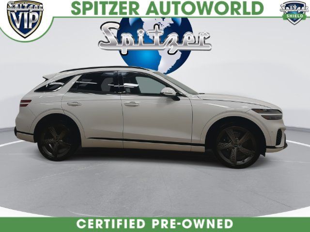 Used 2025 Genesis GV70 3.5T Sport w/ Sport Advanced Package AWD/4WD image 10