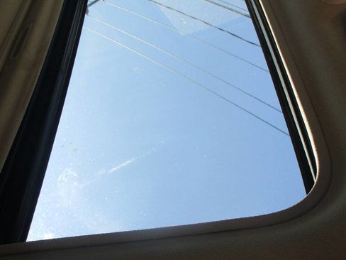 Used 2016 Subaru Outback 3.6R Limited image 10