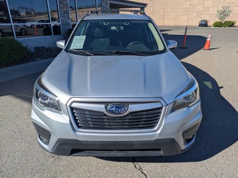 Used 2019 Subaru Forester Premium AWD/4WD image 7