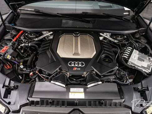 Used 2022 Audi RS 6 AWD/4WD image 6