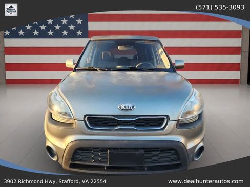 Used 2013 Kia Soul FWD image 2