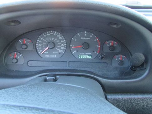 Used 2000 Ford Mustang GT RWD image 38