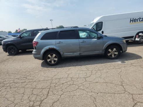 Used 2010 Dodge Journey SXT w/ Flexible Seating Group FWD image 11