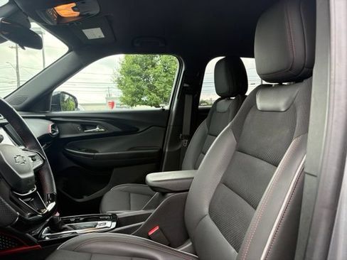 Used 2023 Chevrolet TrailBlazer RS AWD/4WD image 27