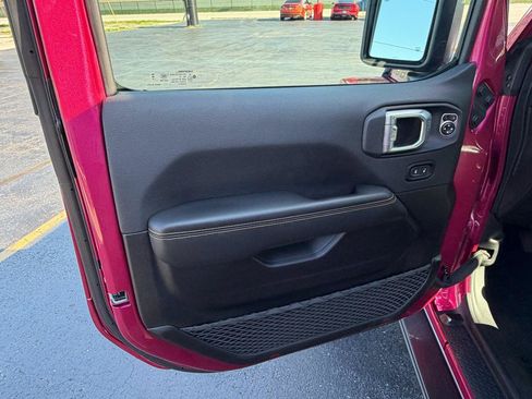 Used 2024 Jeep Wrangler Unlimited Rubicon 392 AWD/4WD image 17