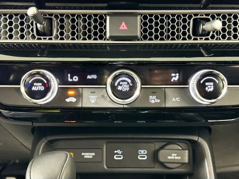 Used 2025 Honda Civic Sport image 15