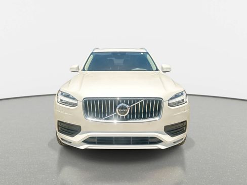 Used 2022 Volvo XC90 T5 Momentum w/ Climate Package FWD image 3