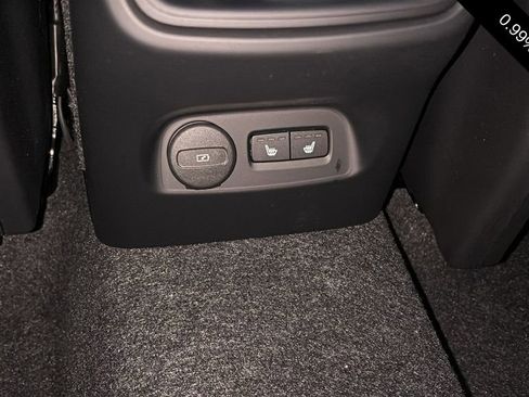 New 2026 Volvo XC40 B5 Ultra w/ Climate Package image 9