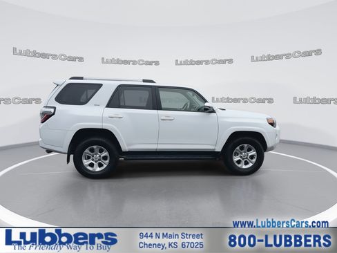 Used 2024 Toyota 4Runner SR5 Premium image 9