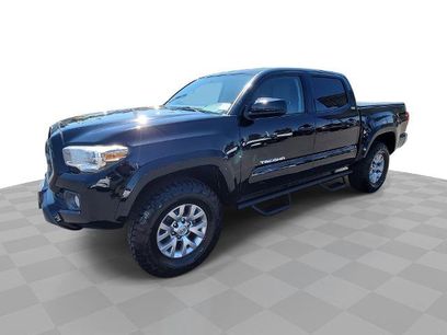 Used 2017 Toyota Tacoma SR5 w/ SR5 Appearance Package (SM)