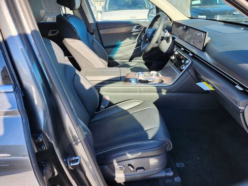 New 2026 Genesis GV80 2.5T Advanced AWD/4WD image 11