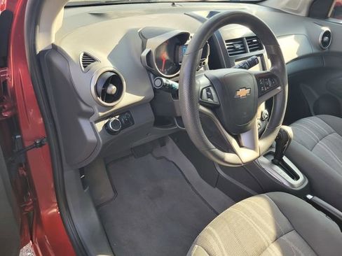 Used 2015 Chevrolet Sonic LT w/ Fun and Sun Package image 9
