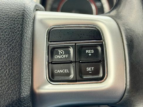 Used 2015 Dodge Journey SXT w/ Flexible Seating Group image 19