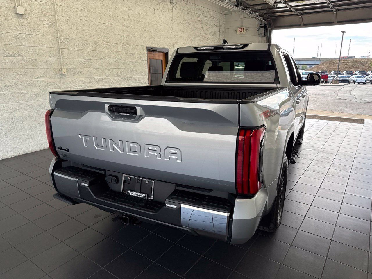 Used 2022 Toyota Tundra SR5 w/ TRD Off-Road Package AWD/4WD image 7