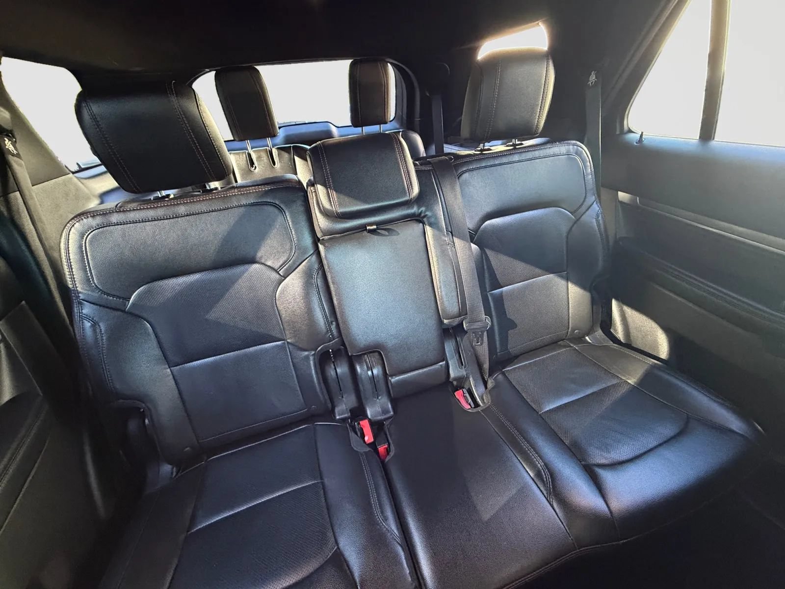 Used 2018 Ford Explorer Sport w/ Equipment Group 401A AWD/4WD image 19