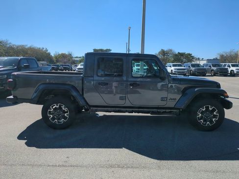 New 2026 Jeep Gladiator Sport image 4